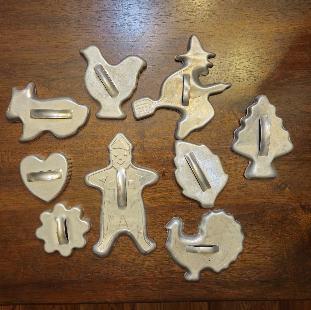 Vintage Seasons Cookie Cutter Set